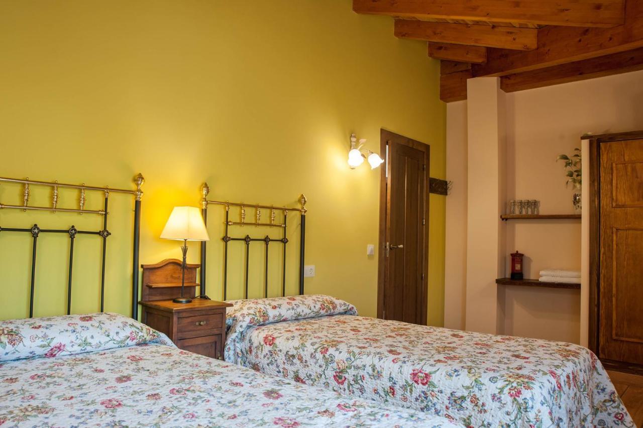 Los Robles I Sotillo Del Rincon Exterior photo